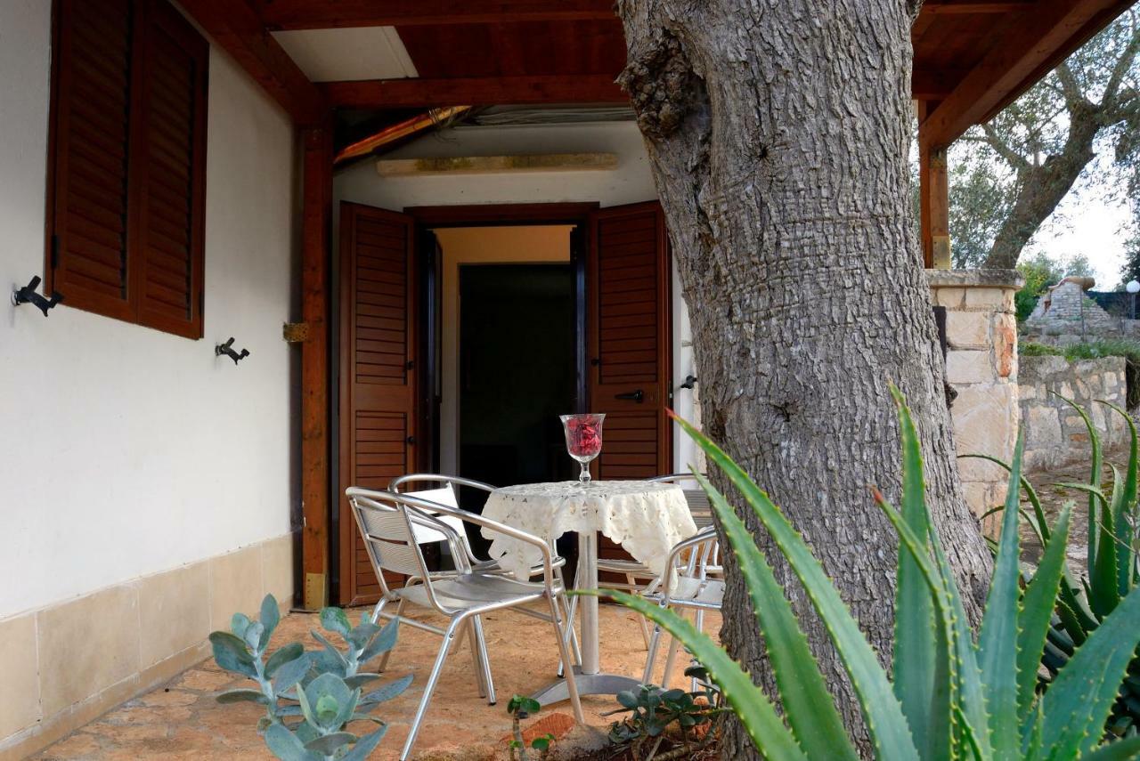 Villa Lilla オストゥーニ エクステリア 写真